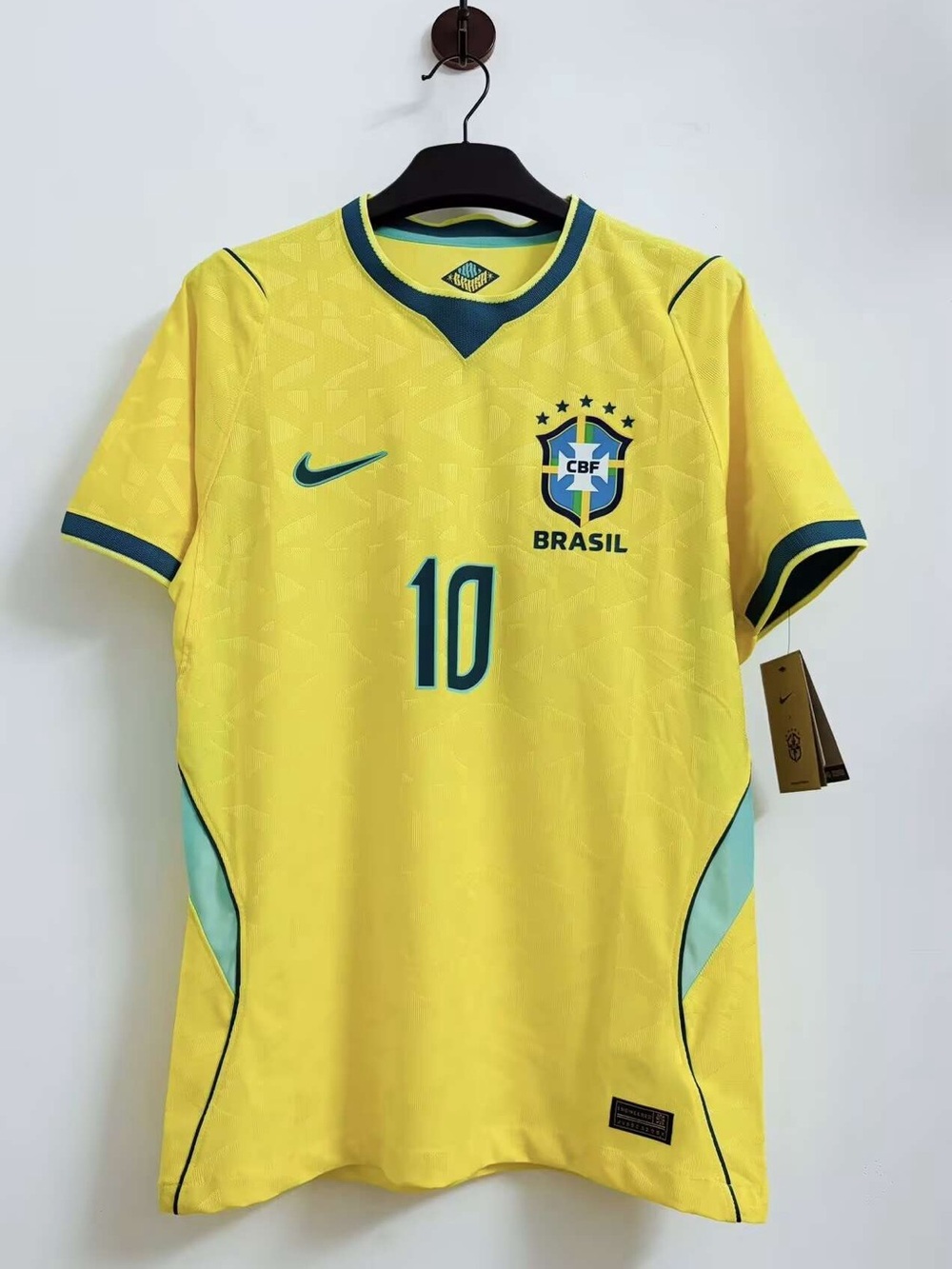2026 World Cup #10 Brazil Fan Jersey Size M Like New